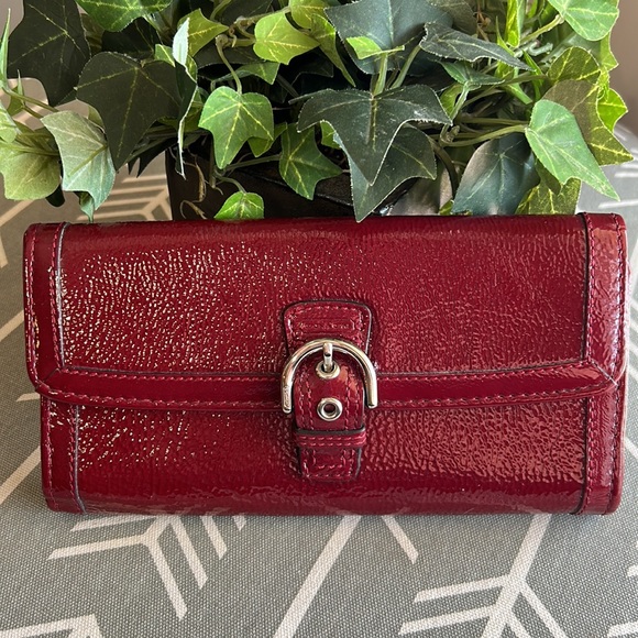 Coach Red Wallet - Picture 3 of 16